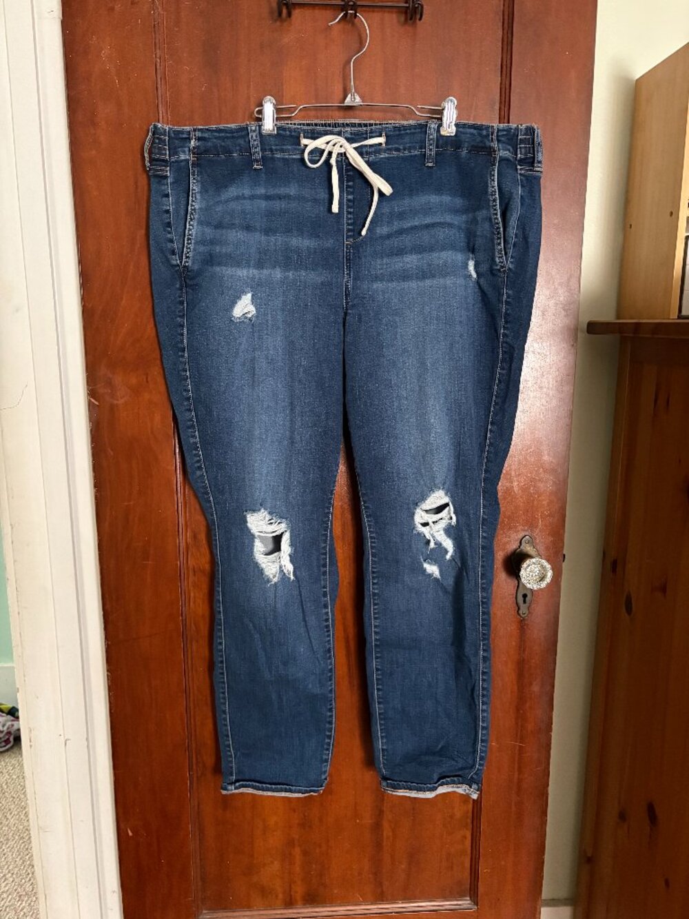Torrid Distressed Relaxed-Fit Jeans with Drawstring Waist (Size 3R)